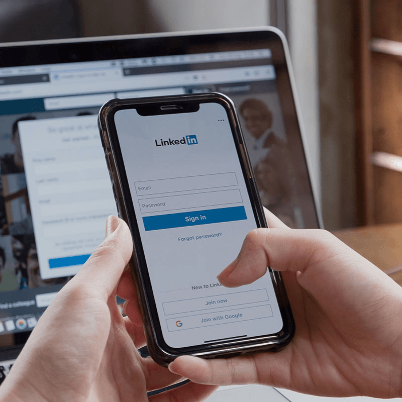 LinkedIn Optimization UAE